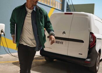 Se completa la familia, Renault Kangoo E-Tech 100% eléctrico llega a Argentina
