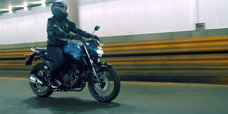 Yamaha FZ25 ABS