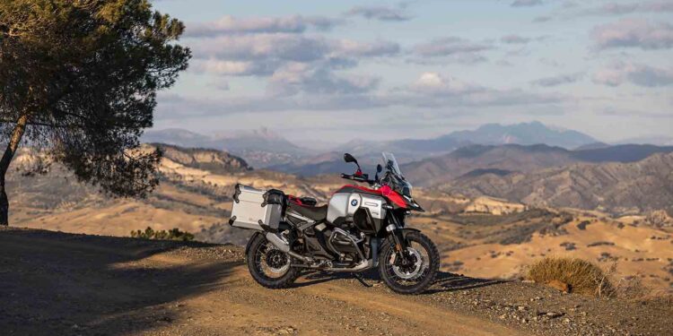 Conocé la imponente BMW R 1300 GS Adventure que llegará a la Argentina