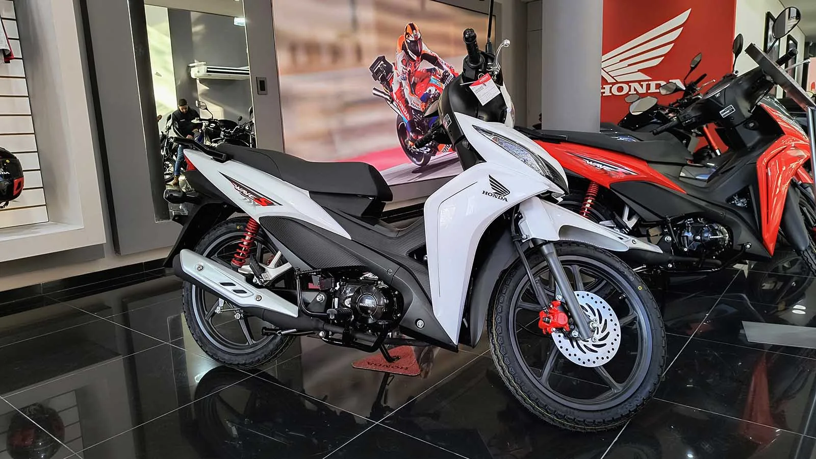 ¡La más popular del país! Precio atractivo de la Honda Wave 110S en agosto 2024