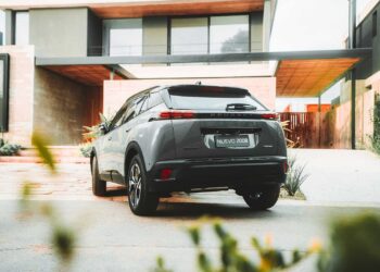 El nuevo Peugeot 2008 se lanza en Argentina ¿qué ofrece y cuanto cuesta el SUV nacional?