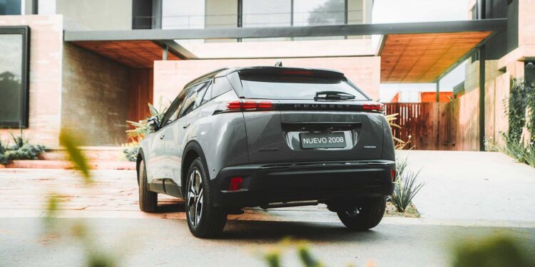 El nuevo Peugeot 2008 se lanza en Argentina ¿qué ofrece y cuanto cuesta el SUV nacional?