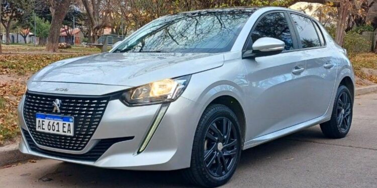 Oportunidad seminuevo: Peugeot 208