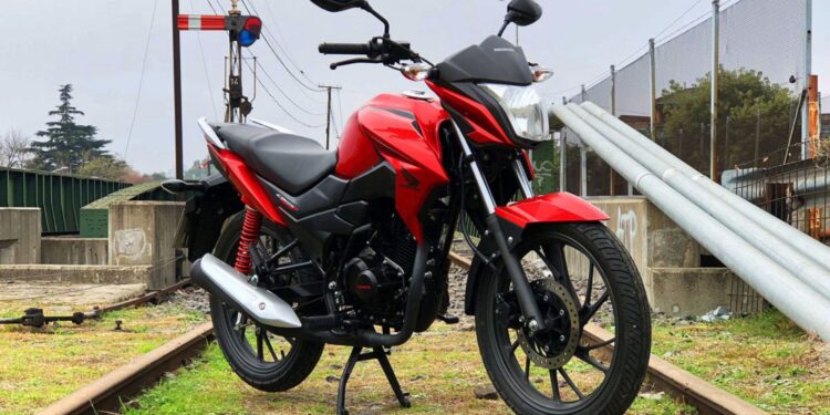 Honda CB125F Twister.