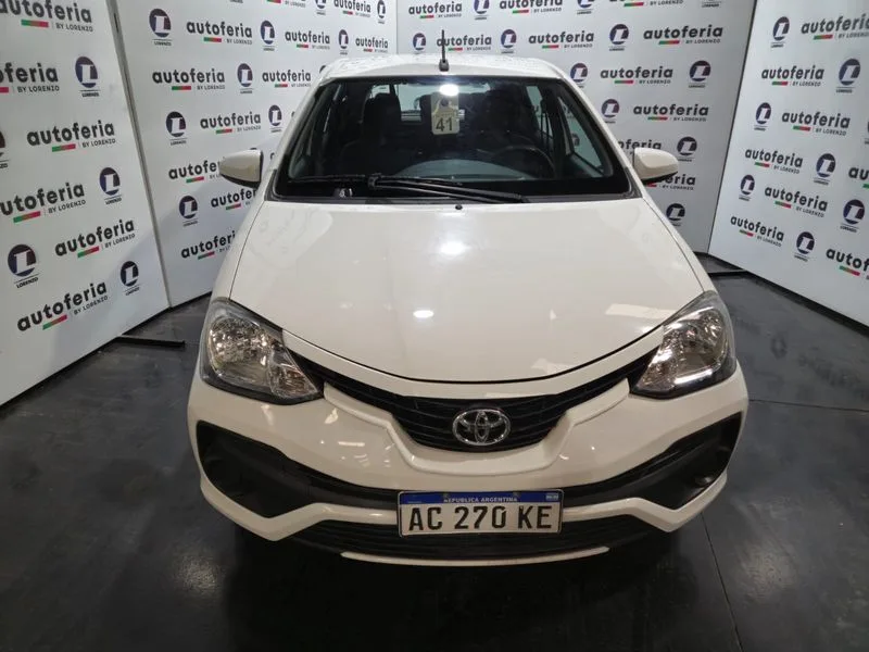 Oportunidad imperdible: Toyota Etios seminuevo a la venta a gran precio