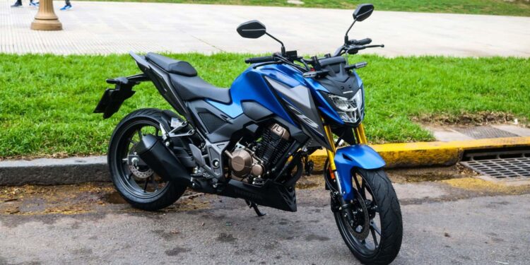 Honda CB300F Twister