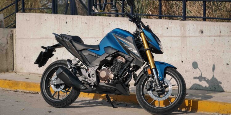 Honda CB300F Twister