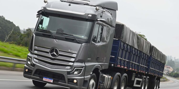 Mercedes-Benz Camiones y buses Actros 2653