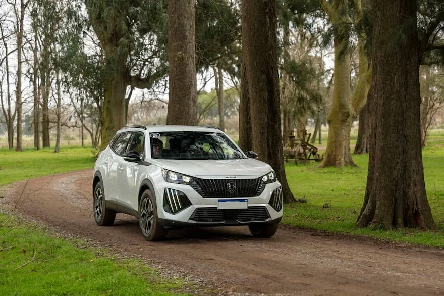 el-neuvo-peugeot-2008-en-su-vers