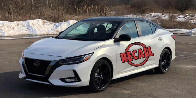 Recall para el Nissan Sentra
