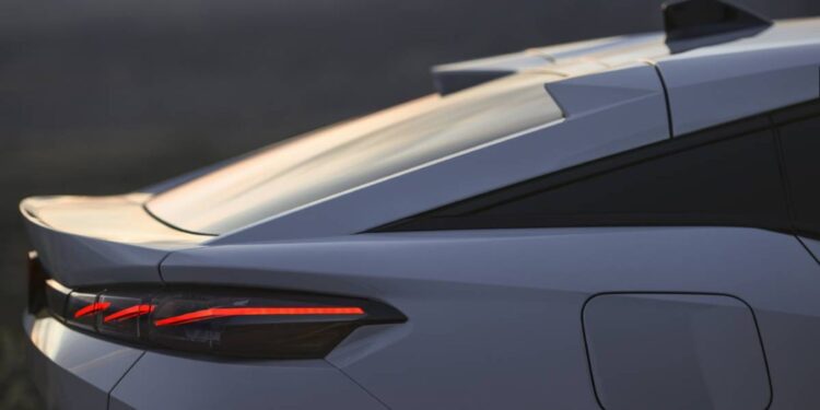 Regreso del nuevo Peugeot 408