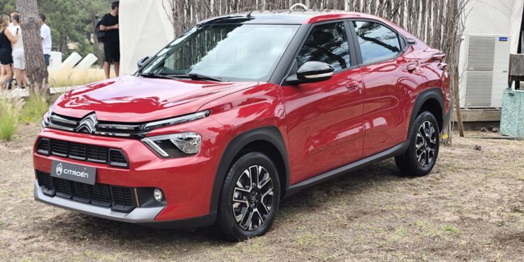 Citroen Basalt frente