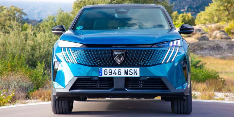 Peugeot 3008: la versión 2025 del SUV en España anticipa estas novedades