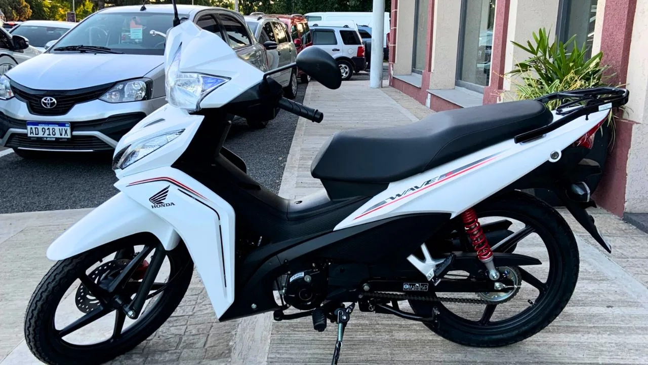 Honda Wave 110S perdió el liderazgo en ventas: así quedó su precio en marzo