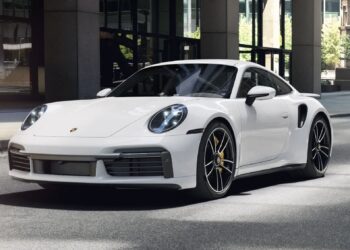 Porsche 911 Turbo, uno de los bólidos del boxeador Canelo Álvarez
