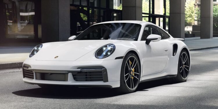 Porsche 911 Turbo, uno de los bólidos del boxeador Canelo Álvarez