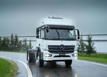 Mercedes-Benz presentó en el país su nueva generación de camiones
