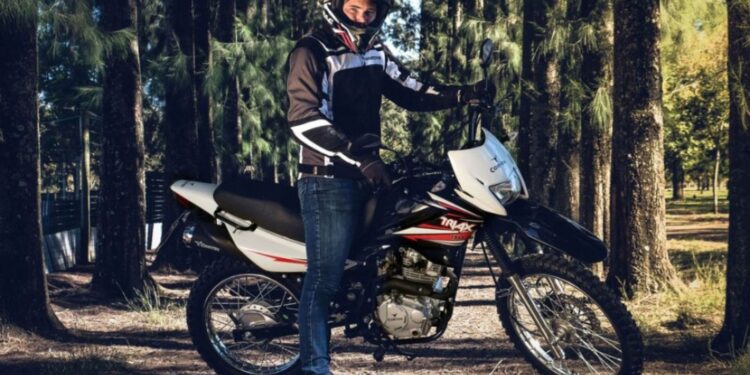 Corven Triax 150 trepa en el ranking de ventas y actualiza su precio en abril