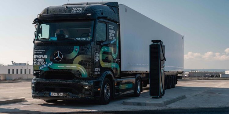 Mercedes-Benz Trucks busca un récord Guinness con el camión eléctrico eActros 600