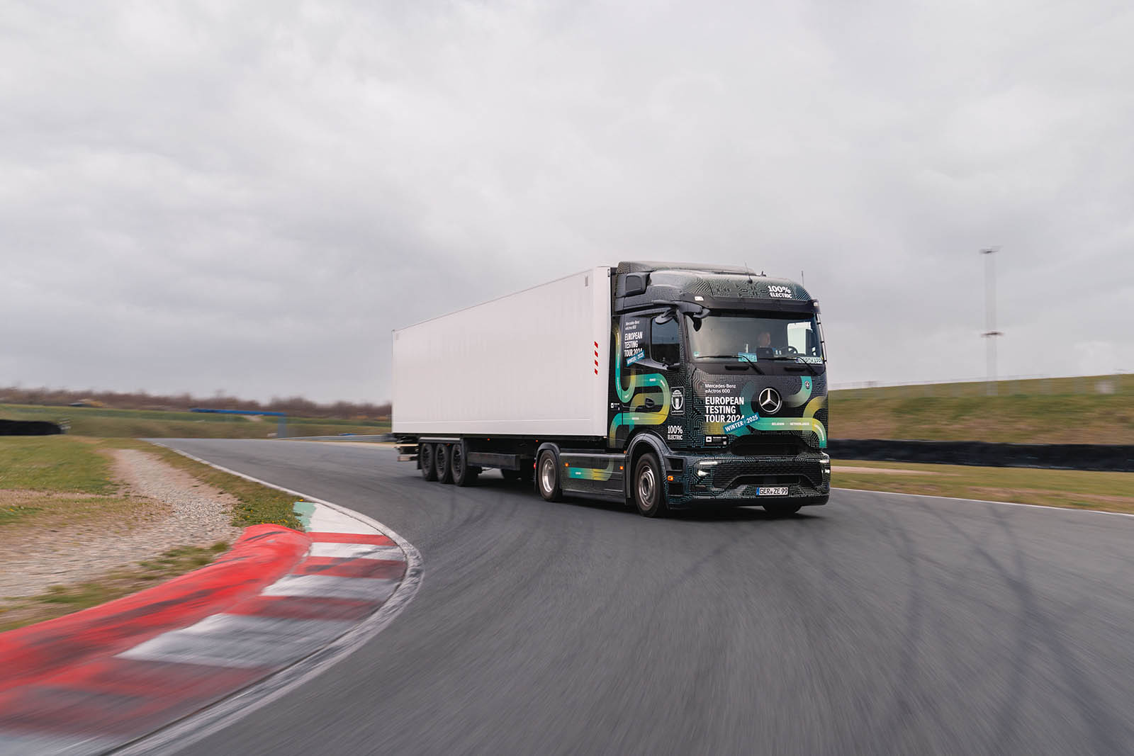 eActros 600