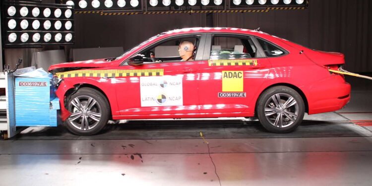 El Volkswagen Vento se luce en la prueba de seguridad de Latin NCAP