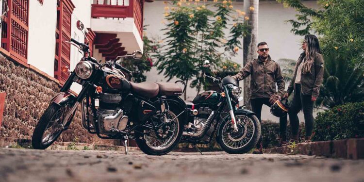 Royal Enfield te da las claves para circular y cuidar la moto antes que llegue el invierno