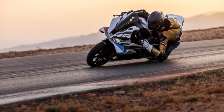 BMW Motorrad Argentina presenta la nueva BMW S 1000 RR ¿qué ofrece y cuánto cuesta esta superbike?