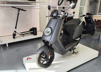 Nuuv NQi Sport Extended, la versión del scooter eléctrico que te llevará aún más lejos