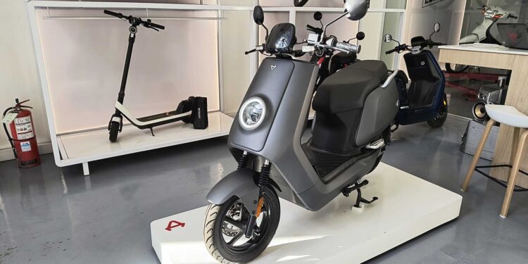 Nuuv NQi Sport Extended, la versión del scooter eléctrico que te llevará aún más lejos
