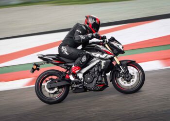 Bajaj presentó la nueva Rouser NS400z ¿qué ofrece la naked más potente de la marca y cuánto cuesta?