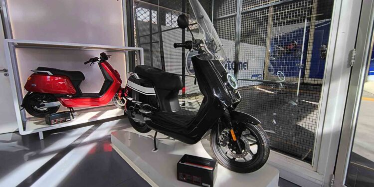 Nuuv NQi GTS, el scooter eléctrico tope de gama con toda la potencia y autonomía
