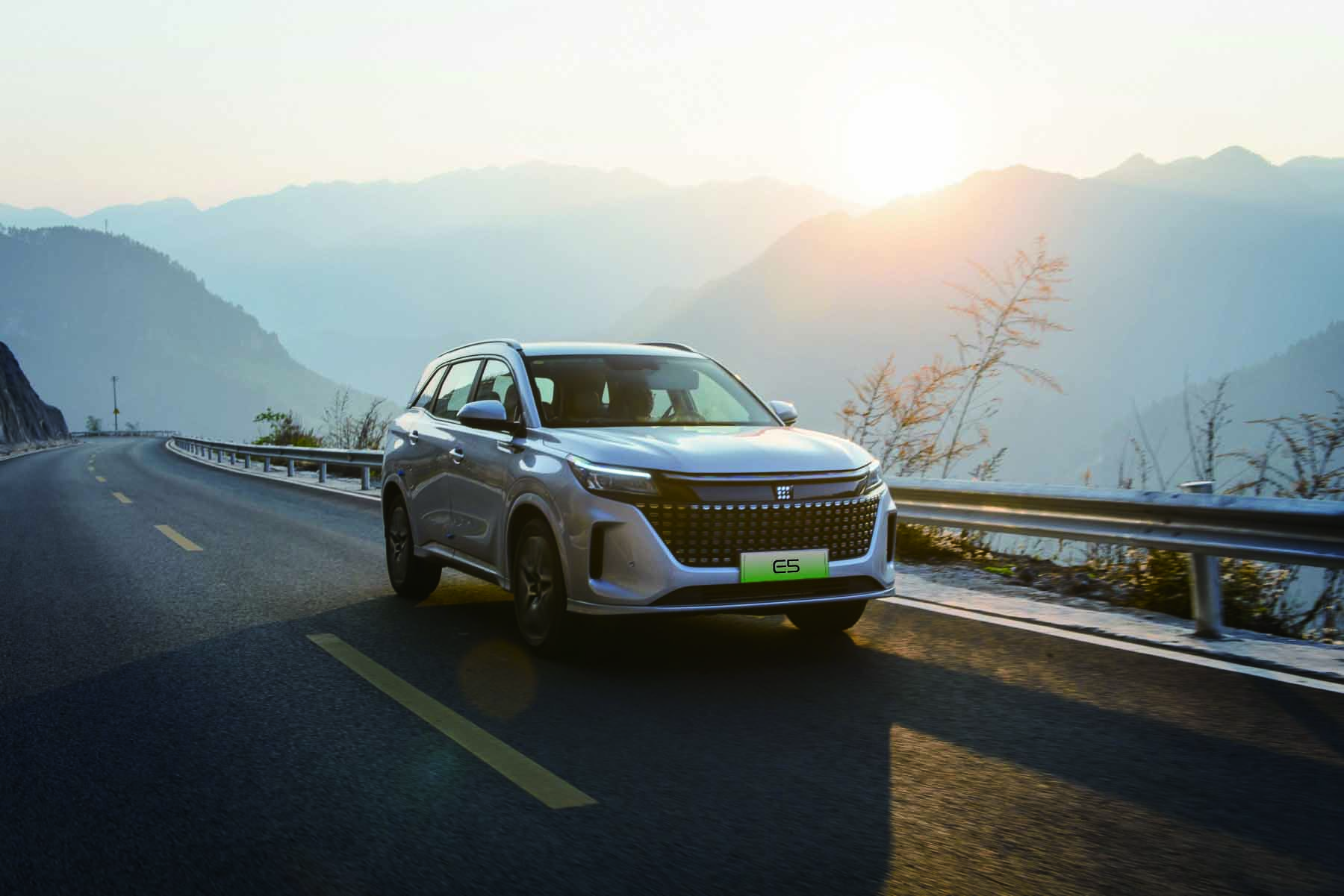DFSK E5 PHEV
