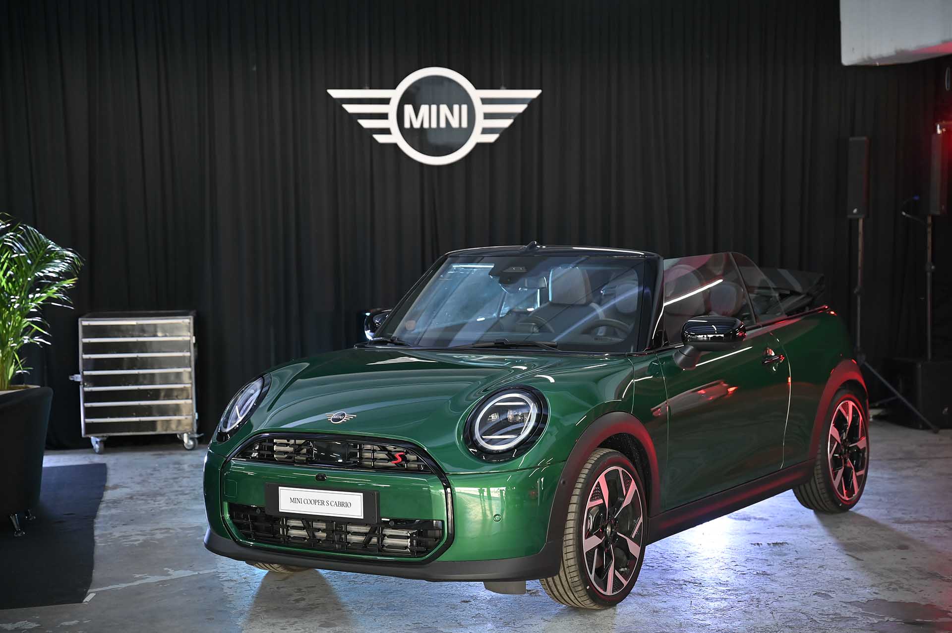MINI Cooper Cabrio