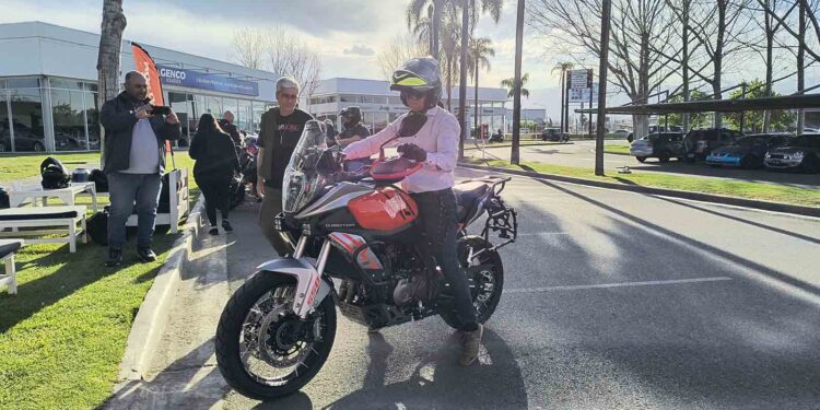 QJMotor Mendoza presentó las nuevas SRV 300, SRV 600V y SRT 550SX con una tarde de test ride