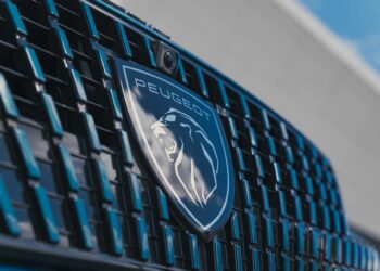 El nuevo Peugeot 408 GT se presenta en Argentina ¿qué ofrece y cuánto cuesta?