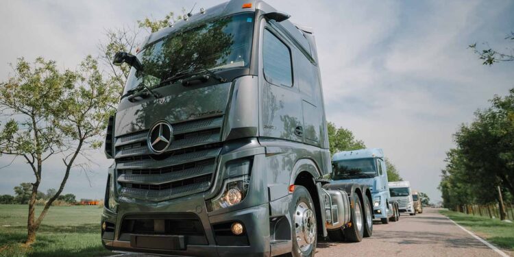El tecnológico Actros L 2663 se lució en la TecWeek 2025