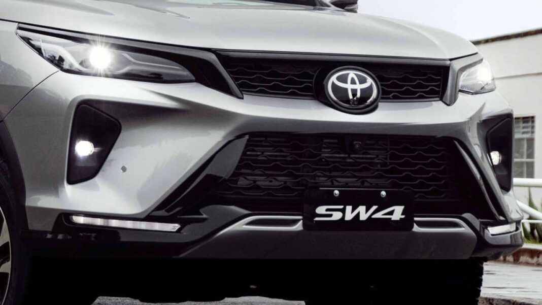Proyecciones Toyota SW4 (3)