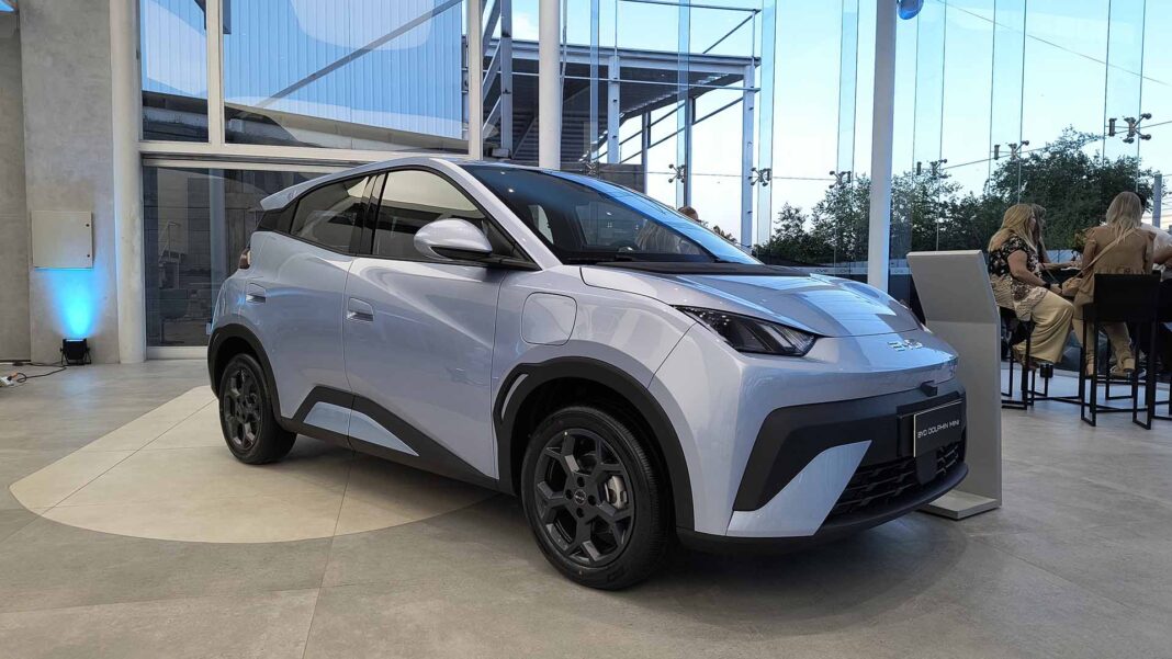 BYD Dolphin Mini