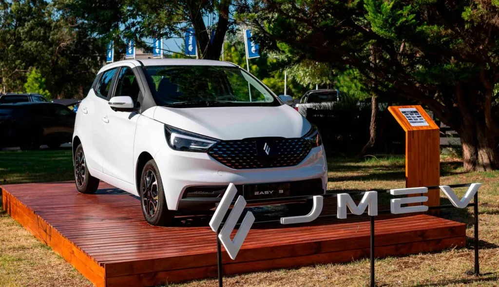 JMEV Easy 3 VS Renault Kwid ¿Conviene un eléctrico? 1 JMEV