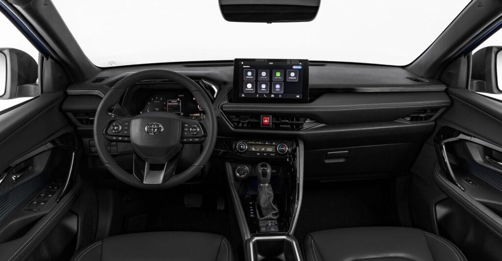 YARIS CROSS interior completo