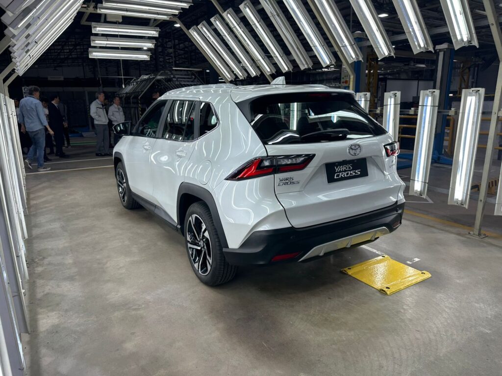 Yaris Croos Argentina vista trasera