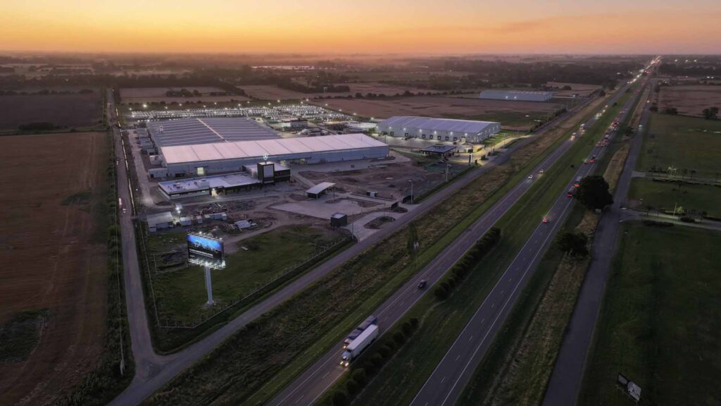 Mercedes-Benz Camiones y Buses planta Zárate