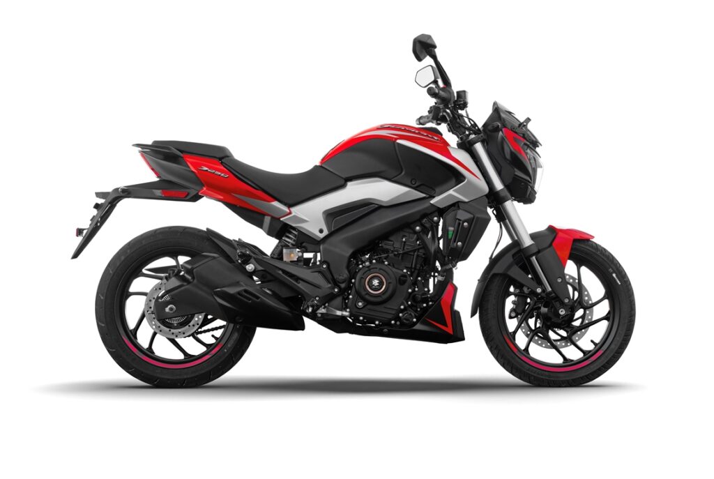 BAJAJ DOMINAR 250 12