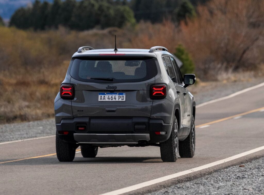 Jeep Renegade 2027 7