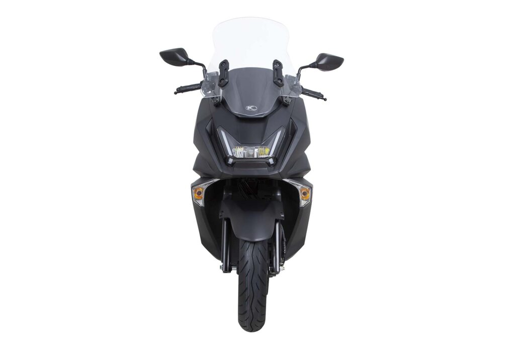 Kymco Sky Town Black windshield 002