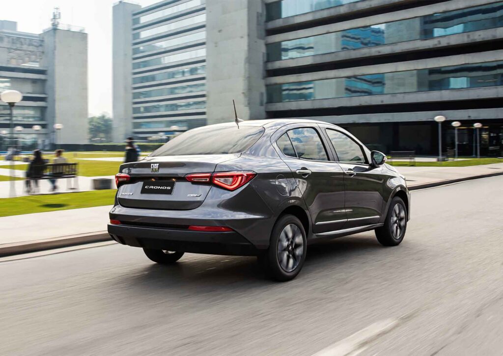 El Fiat Cronos tiene estos precios ¿conviene comprarlo en julio? 1 Fiat Cronos
