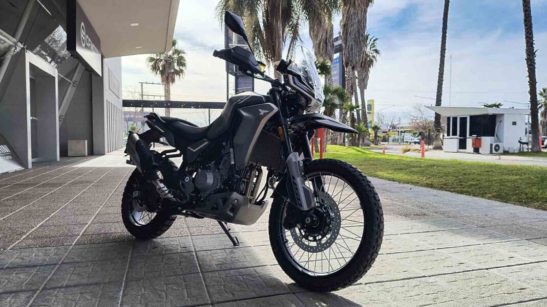 Moto-Morini-Alltrhike-450-Meschini-Mendoza-2026-001