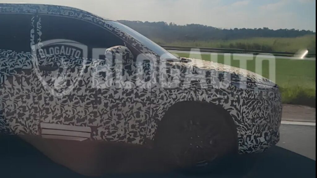 Toyota Corolla Cross Pick-Up (1)