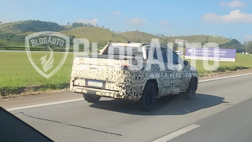 Toyota Corolla Cross Pick Up 2