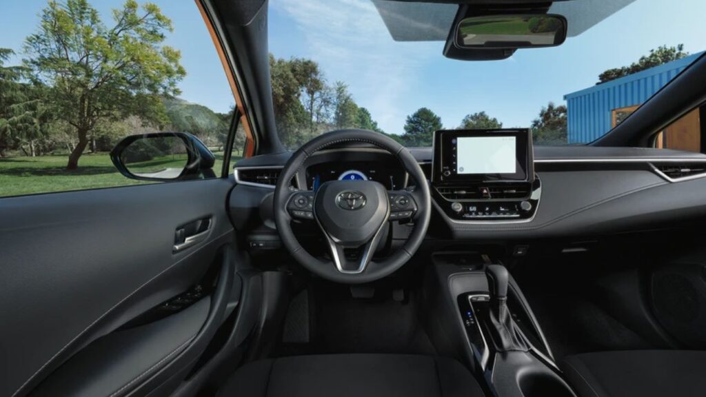 Con grandes mejoras, así queda el nuevo Toyota Corolla 3 Toyota Corolla Hatchback 2
